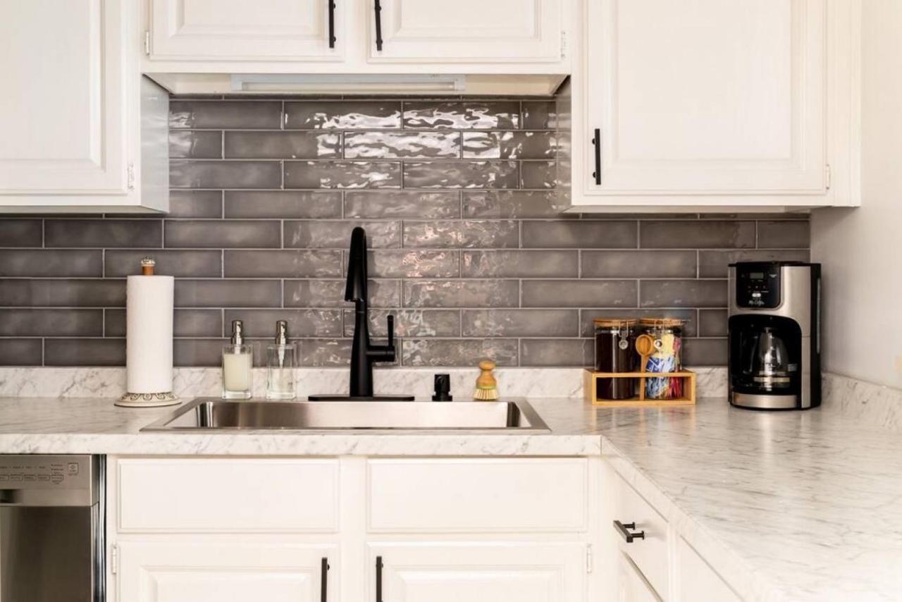 Stylish Downtown Nashville 3 Beds, 1 Bedroom With Private Patio, Parking 外观 照片